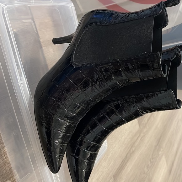 Anine Bing 37 Stevie Black Croc Embossed Heeled Boots Pointed Toe; Brand New - Picture 2 of 2